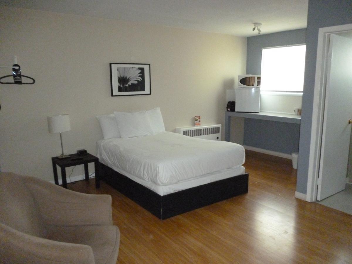 Wheel Inn Motel New Liskeard Номер фото