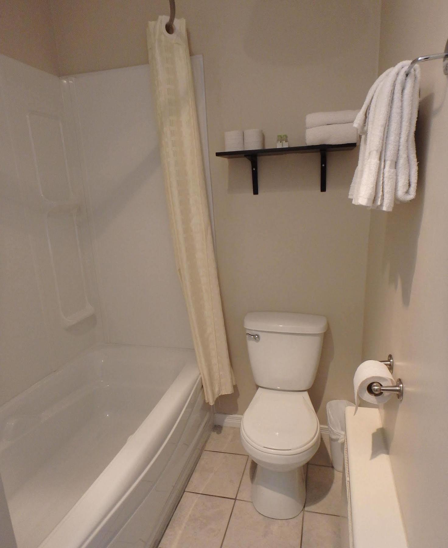 Wheel Inn Motel New Liskeard Экстерьер фото